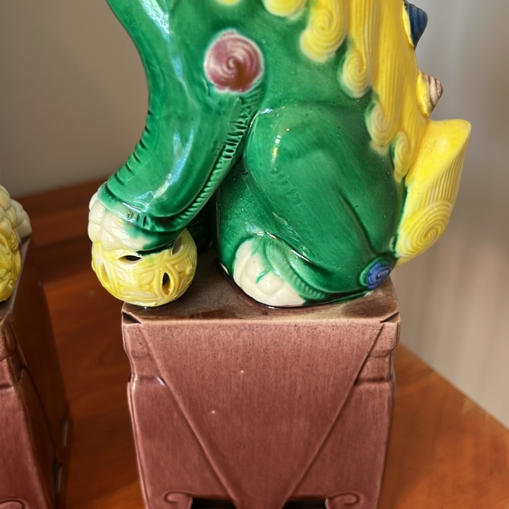 Large pair of antique colorful Chinese Foo Dog Statues - Picture 5 of 10